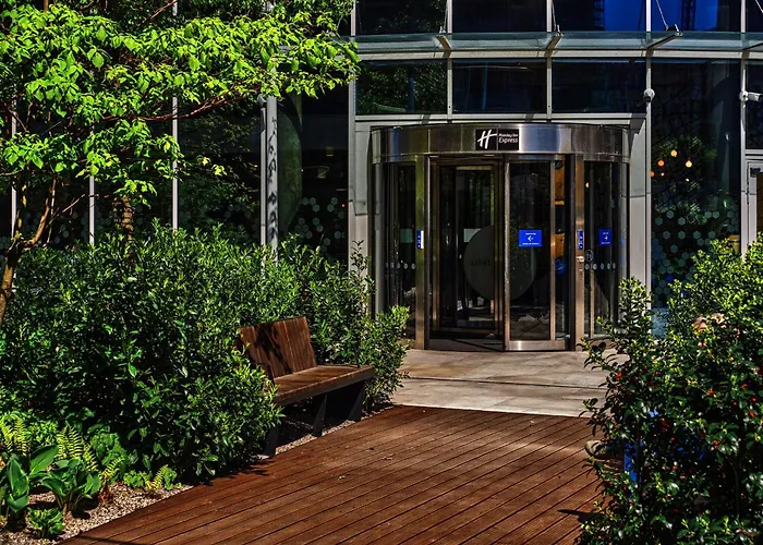 Holiday Inn Express - Warsaw - The Hub By Ihg